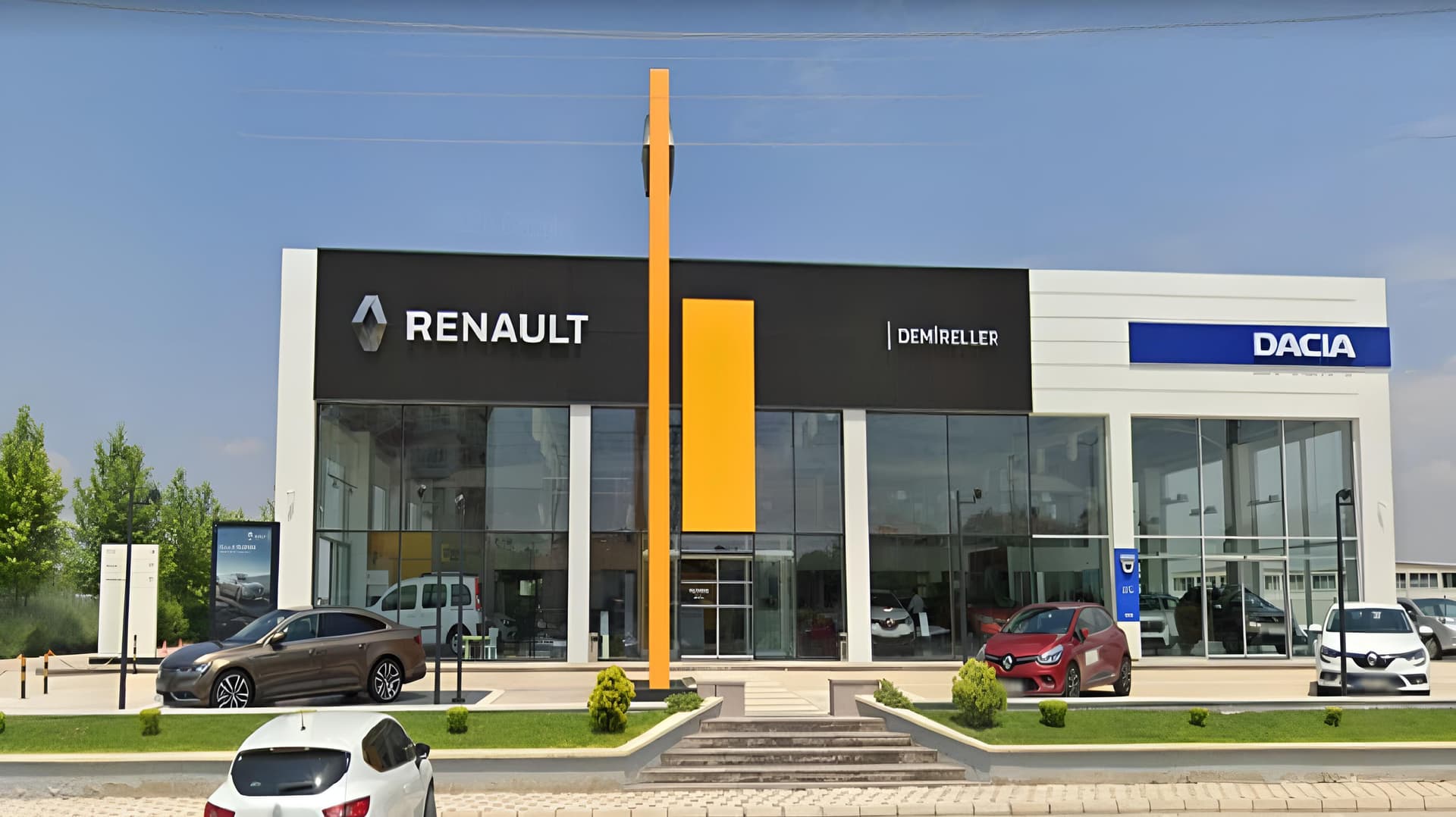 DEMİRELLER RENAULT SHOWROOM BİNASI ÇELİK KONSTRUKSİYON